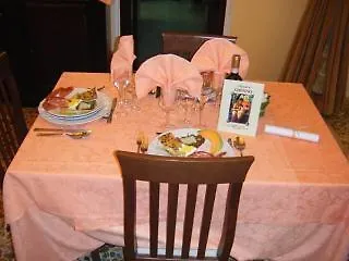 Hotel Chenno Subbiano 2*,  Italy